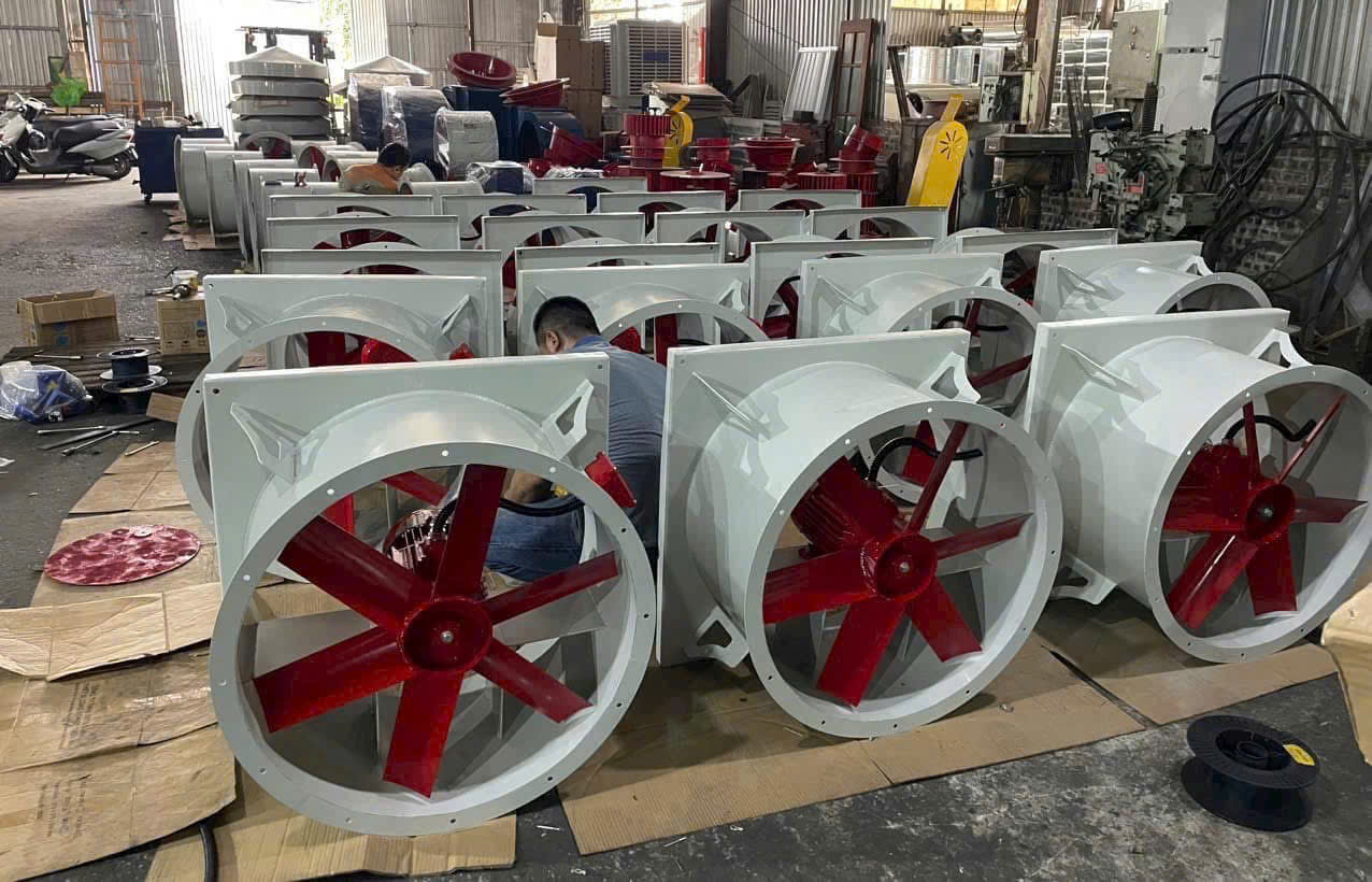 Quạt hút mái hướng trục